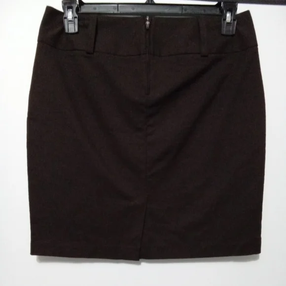 Maurices Dark Brown Mini Pencil Skirt - Size 7/8 - Picture 4 of 7